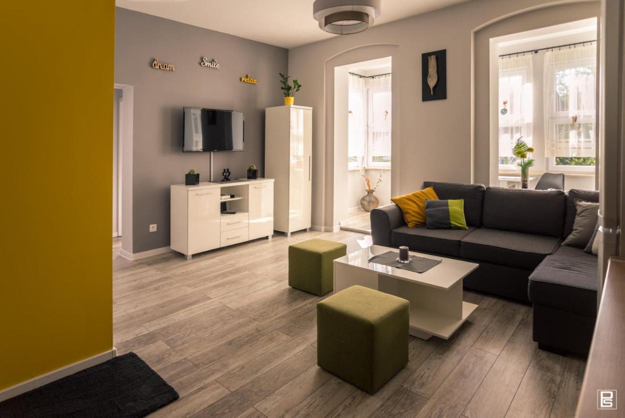 Apartamenty Sloneczne ดุสนิกิ สดรอย ภายนอก รูปภาพ